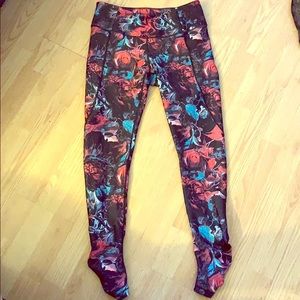 Carrie Underwood's Calia workout /yoga leggings